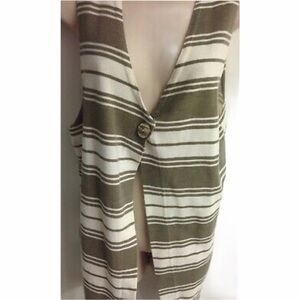 In Charge Juniors Vest One Button Tan And White